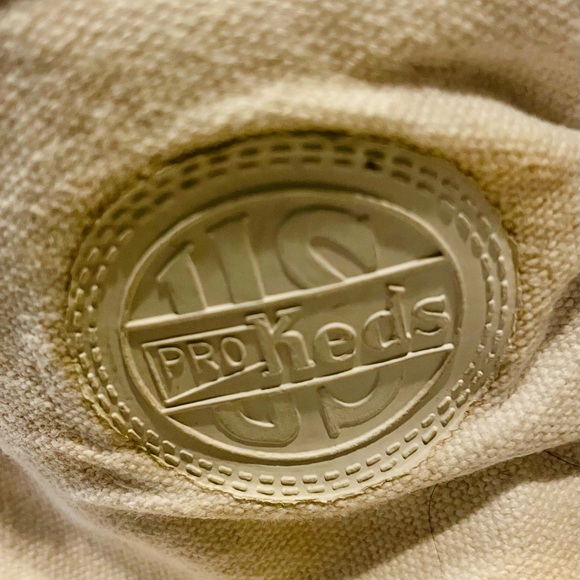 VINTAGE DISTRESSED BASKETBALL PRO-KEDS USA SNEAKERS - Picture 7 of 16